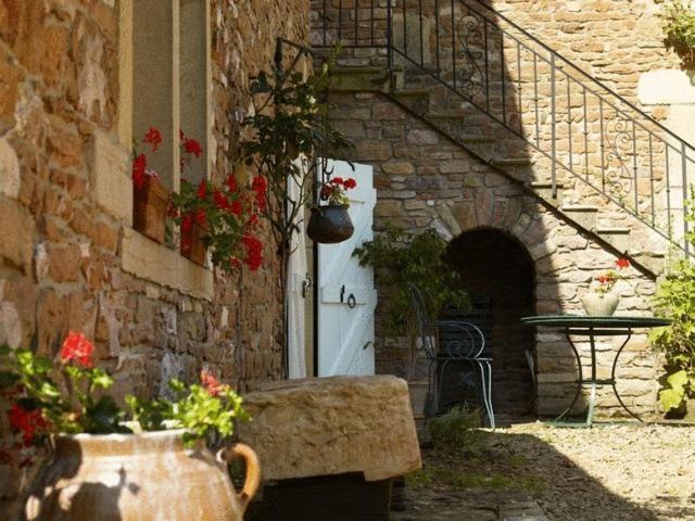 Le Vieux Chateau Bed and Breakfast Leynes Εξωτερικό φωτογραφία